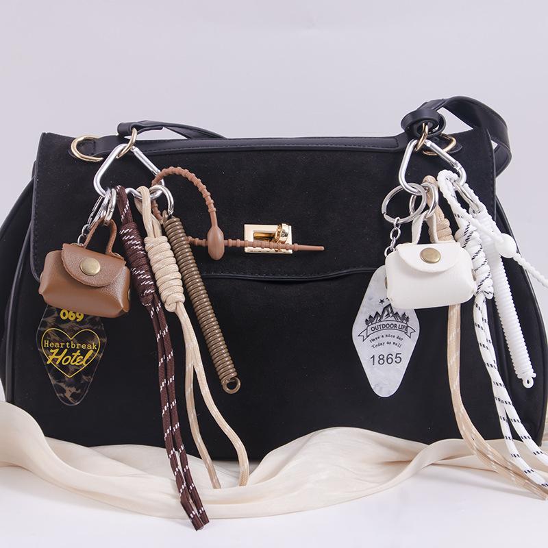 Yogodlns Mini Uroczy Plecak ze Sztucznej Skóry Wisząca Torebka Wisiorek do Torebki Akcesoria do Wisiorków