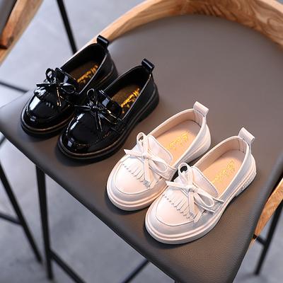 Mode vielseitige Kinderlederschuhe Frühling koreanische Version Mädchen britischer Stil Fransen Einzelne Schuhe Student Schleife Ballerinas