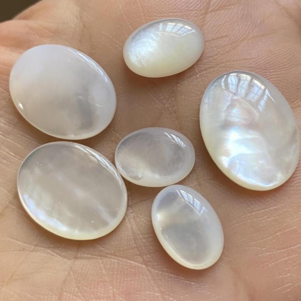 High-End Oval White Butterfly Shell Ring Accessory