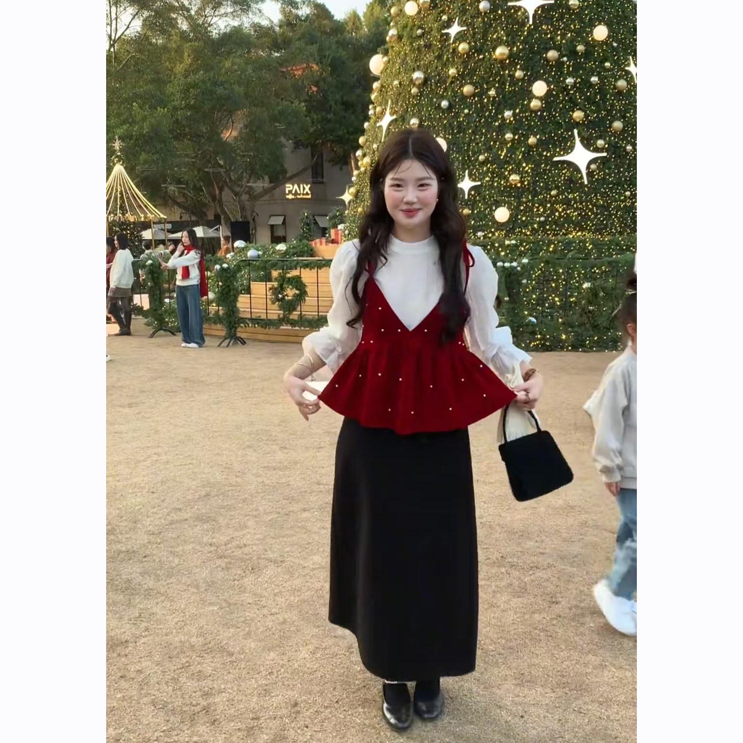 

Elegant Red Suit & Beaded Camisole Set with White Skirt - Women’s Winter New Year s Eve Outfit 3XL (for 140-160 jin)