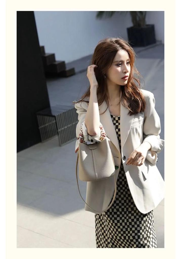 2026 Women's Large Capacity Tote Bag, Versatile Crossbody & Single Shoulder, Elegant Commuter Bucket Design