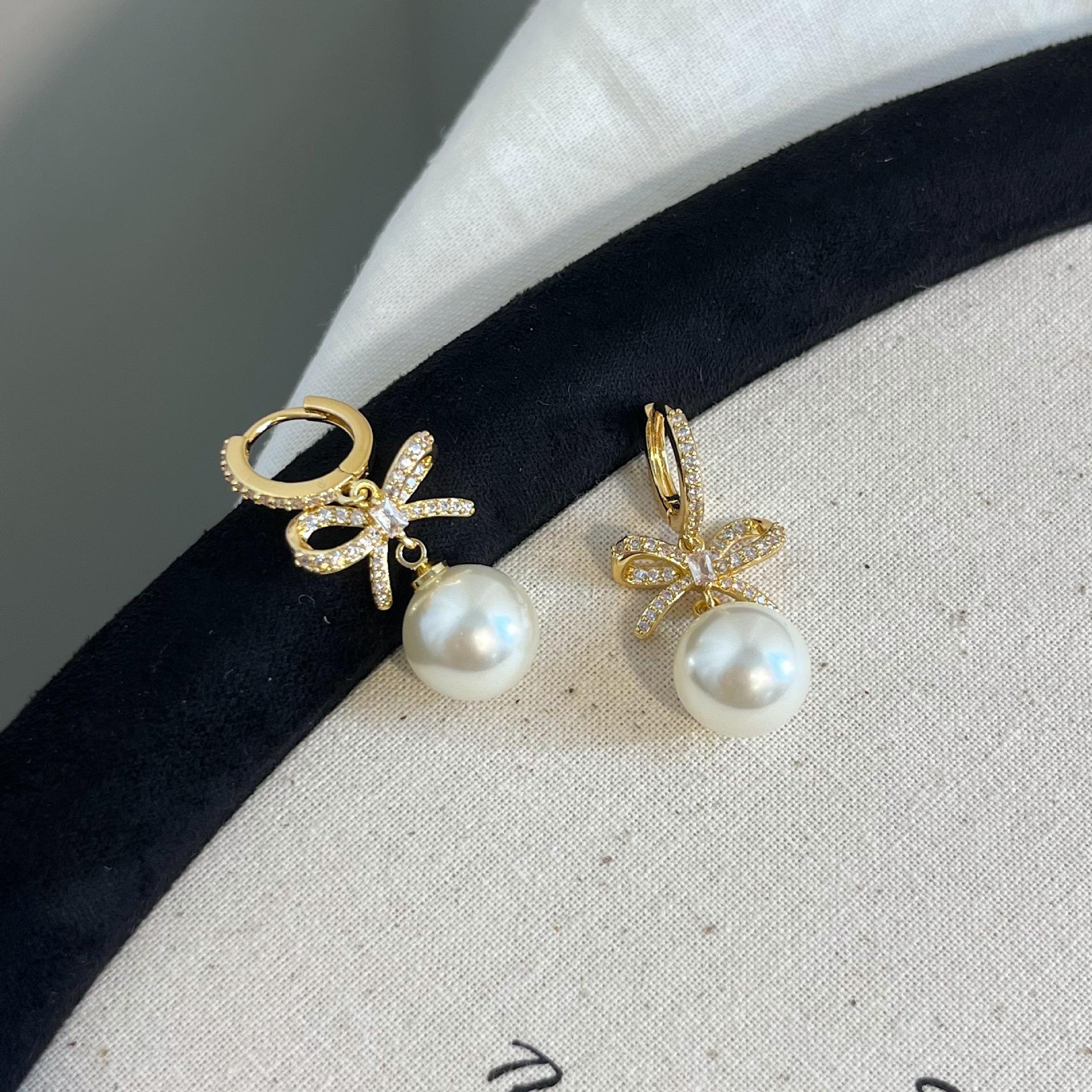 French Niche Zirconia Bow Earrings: Elegant, Versatile, and Luxurious with a High-End Appeal