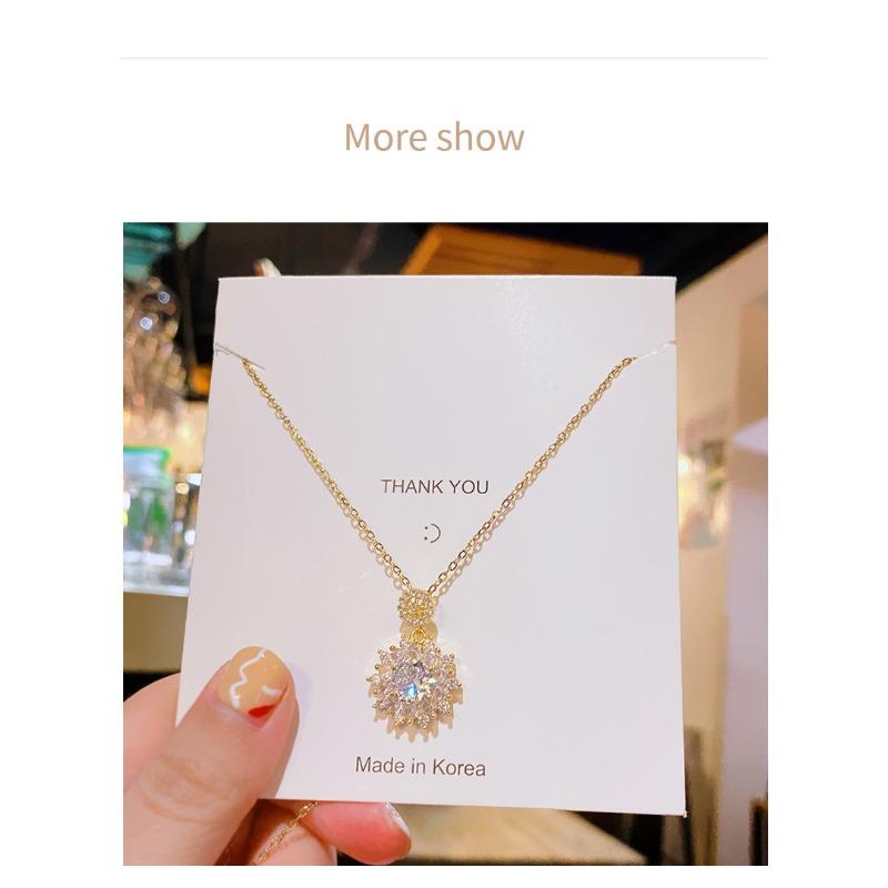 Women Light Luxury Full Diamond Zircon Flower Fashion Clavicle Necklace