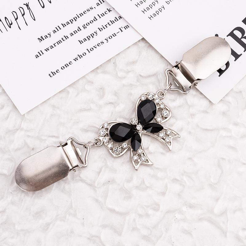 Retro spona na šál: Evropsko-americká brož na svetr a šátek s diamantovým akcentem - Slitinový doplněk proti odhalení