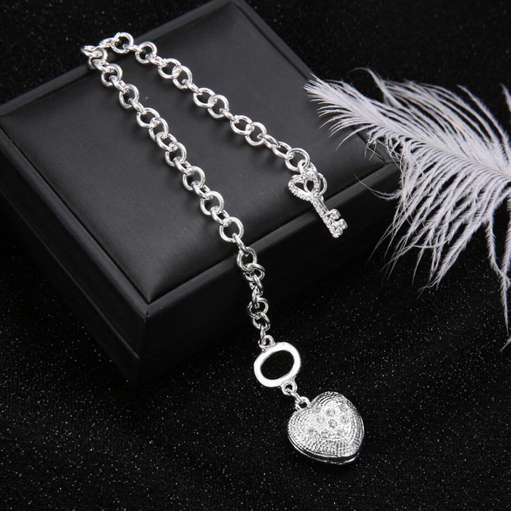 Hand Bracelet Silver Alloy Hand Bangle Heart-Shaped Pendant Chain Crystal Jewelry Decoration