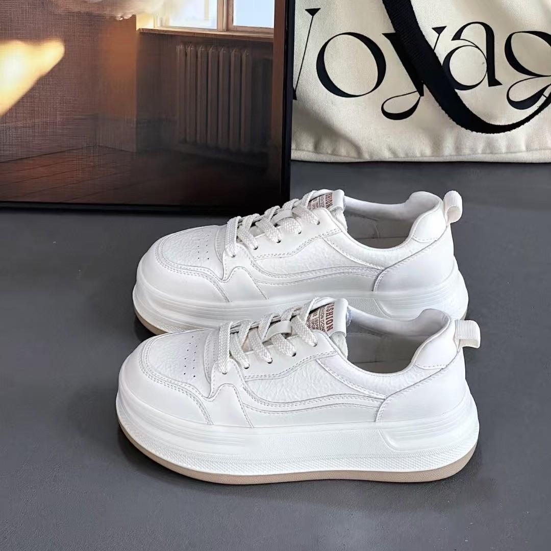 

Platform white shoes women s autumn new leather versatile sports and leisure shoes comfortable soft sole lightweight board shoes 35