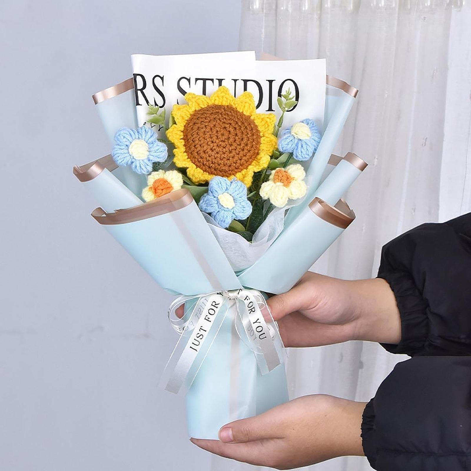 

Вязаный букет из искусственных цветов на дни рождения и особые случаи Blue Sunflower