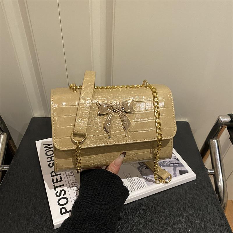 Piccola Cravatta a Papillon Quadrata Borsa a Tracolla Semplice ed Elegante a Spalla Singola