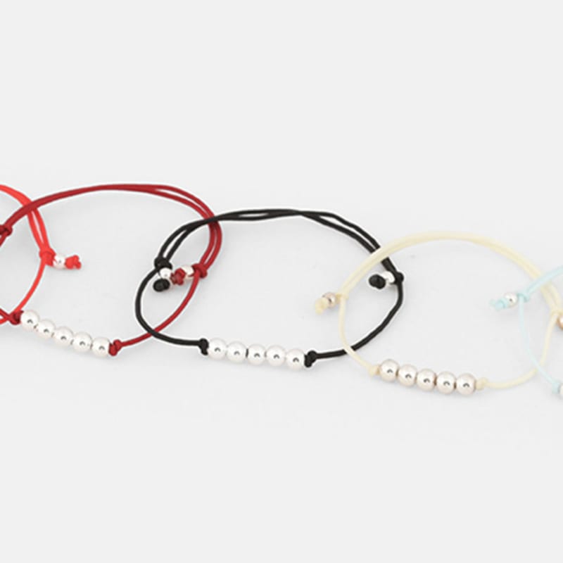 JUDY AND PAUL Leslie Silver Ball Silk Bracelet