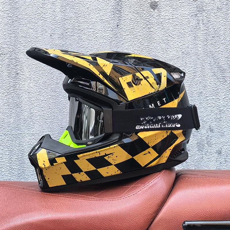Off-Road Helmets Kids Teens Electric Bike Helmets Men and Women Rally Helmets Mountain Bike Riding Downhill