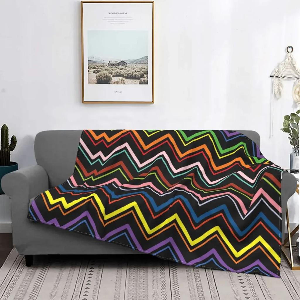 Coperte Plaid in Flanella Stile Boho Chic Moderno con Fantasia a Zigzag Traspiranti Morbide Autunnali Geometriche Multicolore per Divano Letti Bambini Adulti