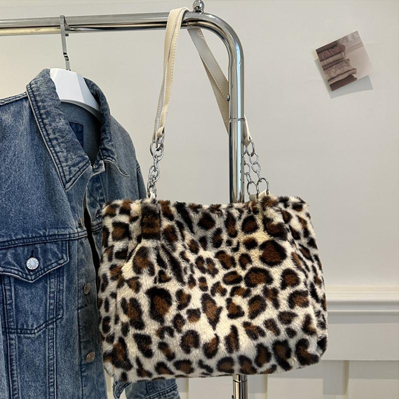 Furry Bag with Vibrant Leopard Print Simple Large Capacity Cute Shoulder Bag Korean Style Casual Fashion Chain Bag
