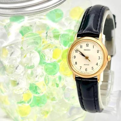 Used [Good Condition/New Battery] SEIKO AVENUE Women's Watch Gold 1F21-0G10 450195 New Belt Engraved
