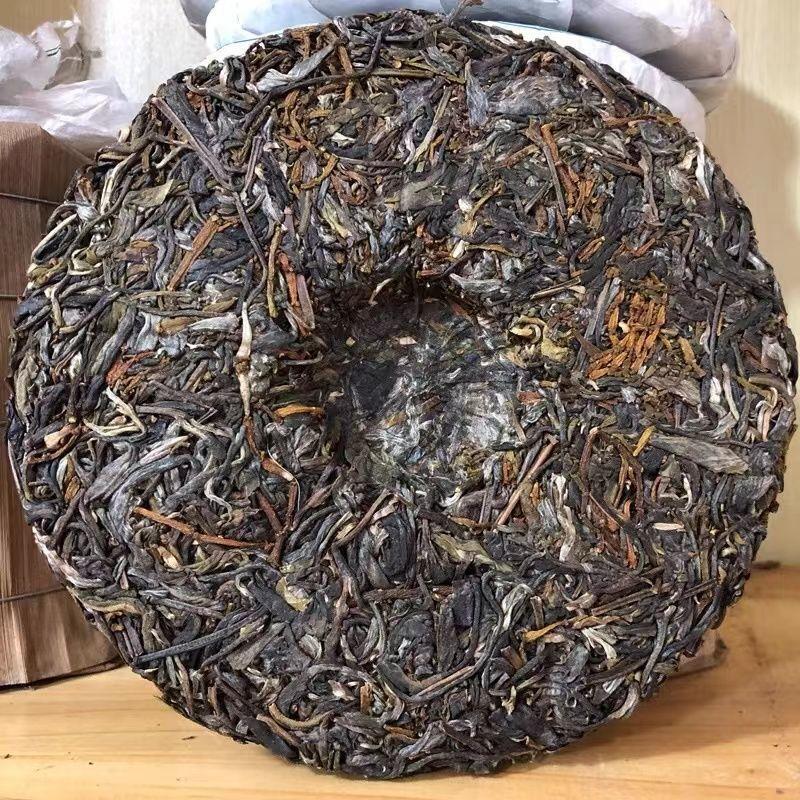 Ding Chun Yuan Wild Jingmai Pangxie Jiao Feet of Crab Pu-erh Tea 2019 357g Raw