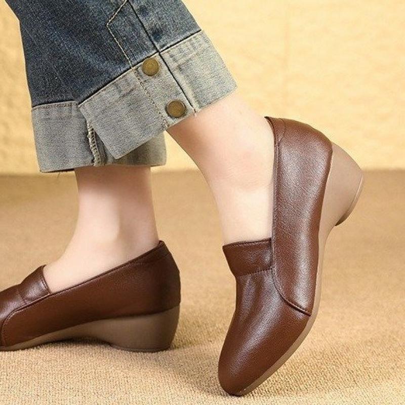 Men Women Spring Autumn Flat Shoes Flat Leather Women'S Flats Pointed Toe Shallow Vamp Wedge Heel Soft Sole, Comfort Mother