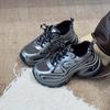Supermooi schietkleurige schoenen voor dames herfst en winter fluweel nieuw veelzijdig casual hoogteverhoging dikke zool vermoeit de voeten niet