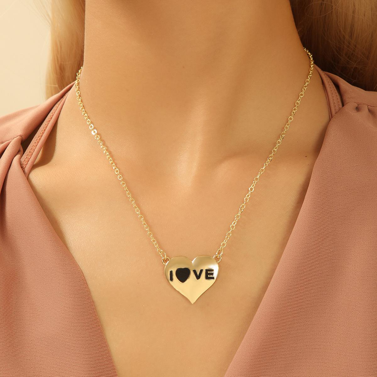 Simple Love Pendant Necklace, Simple Peach Heart English Letter Love Pendant Collarbone Chain