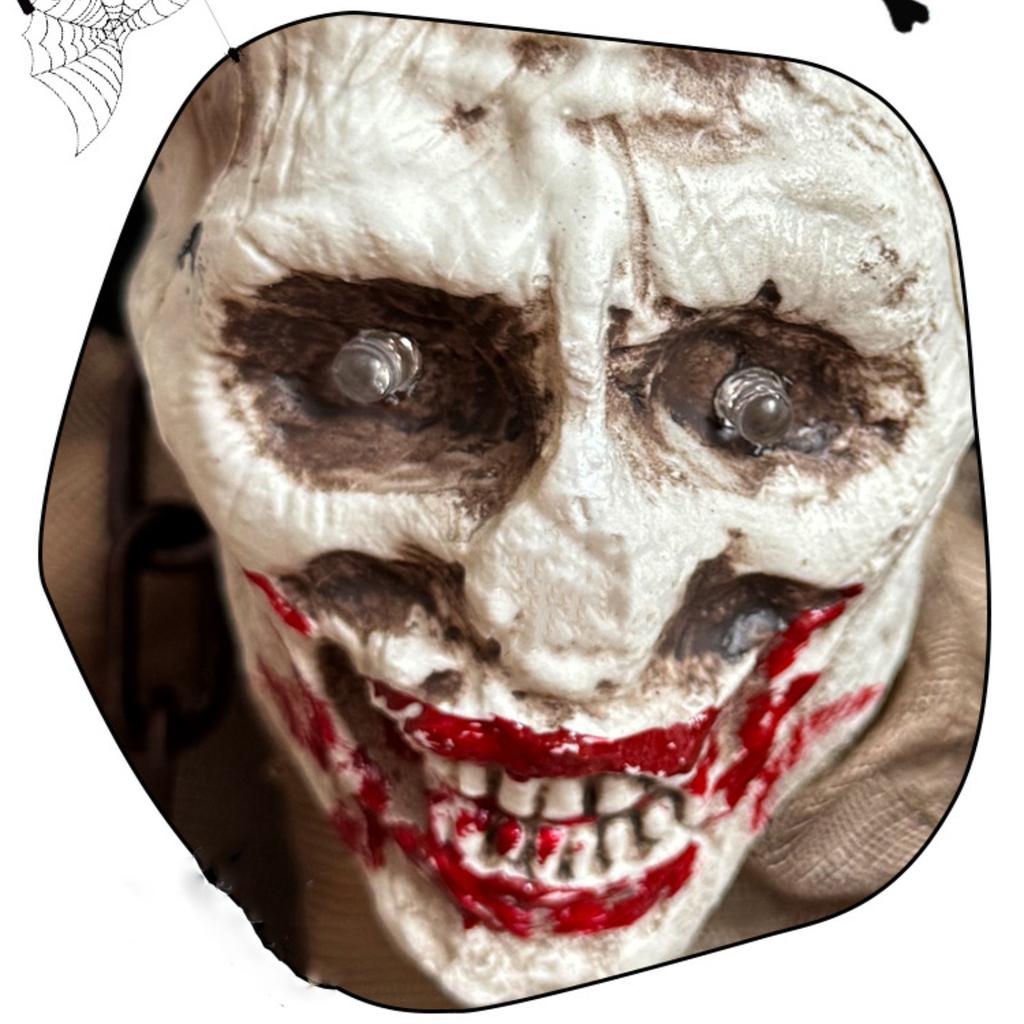Electric Hanging Mummy Prisoner Girl - Motion-Activated Glowing Swing For Halloween Display