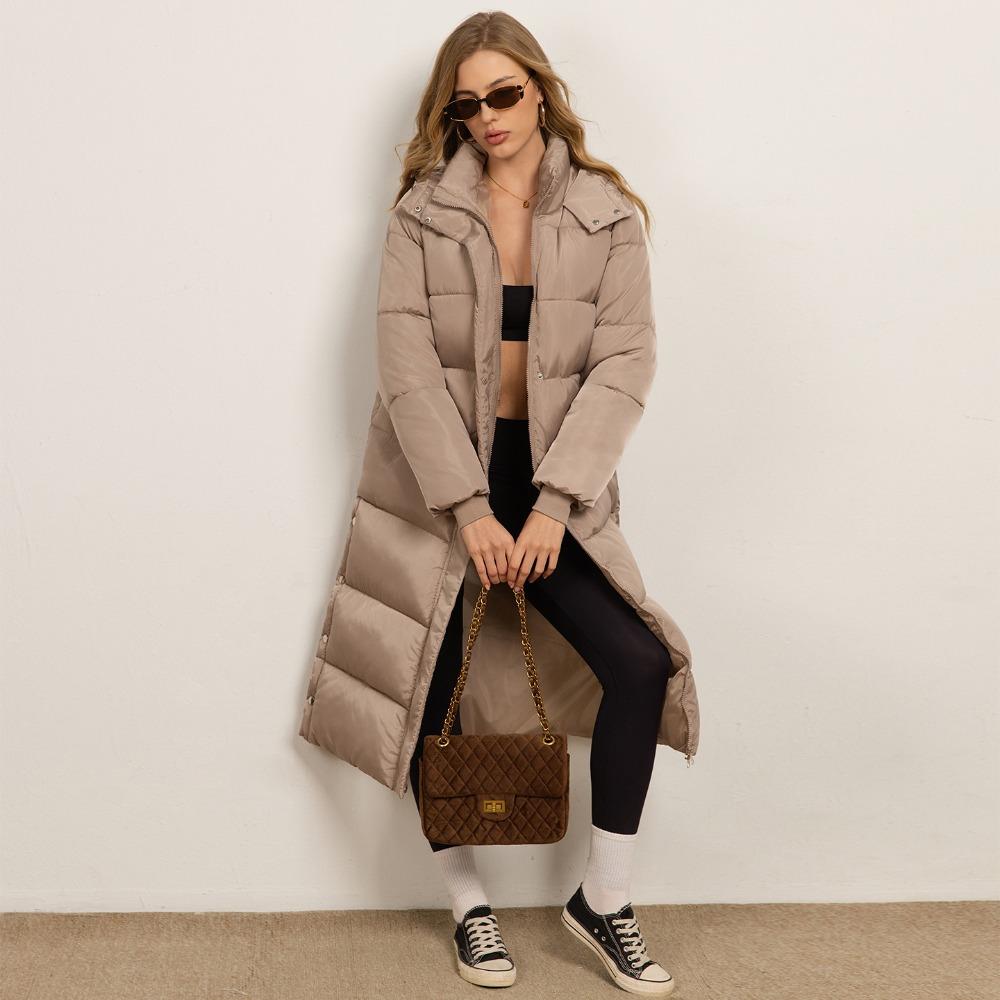 Women's Hooded Long Sleeve Raglan Sleeve Coat Regular Fit Casual Puffer Jacket for Winter Wear
