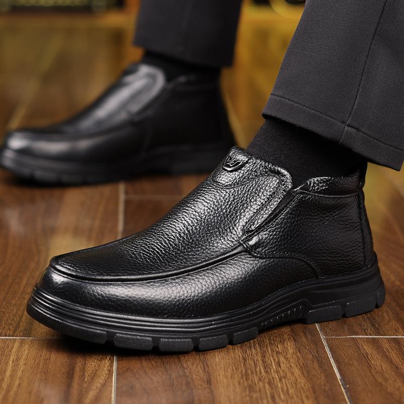 Men's cotton shoes 2026 leather shoes  elderly dad's winter shoes with thick velvet winter men's shoes
