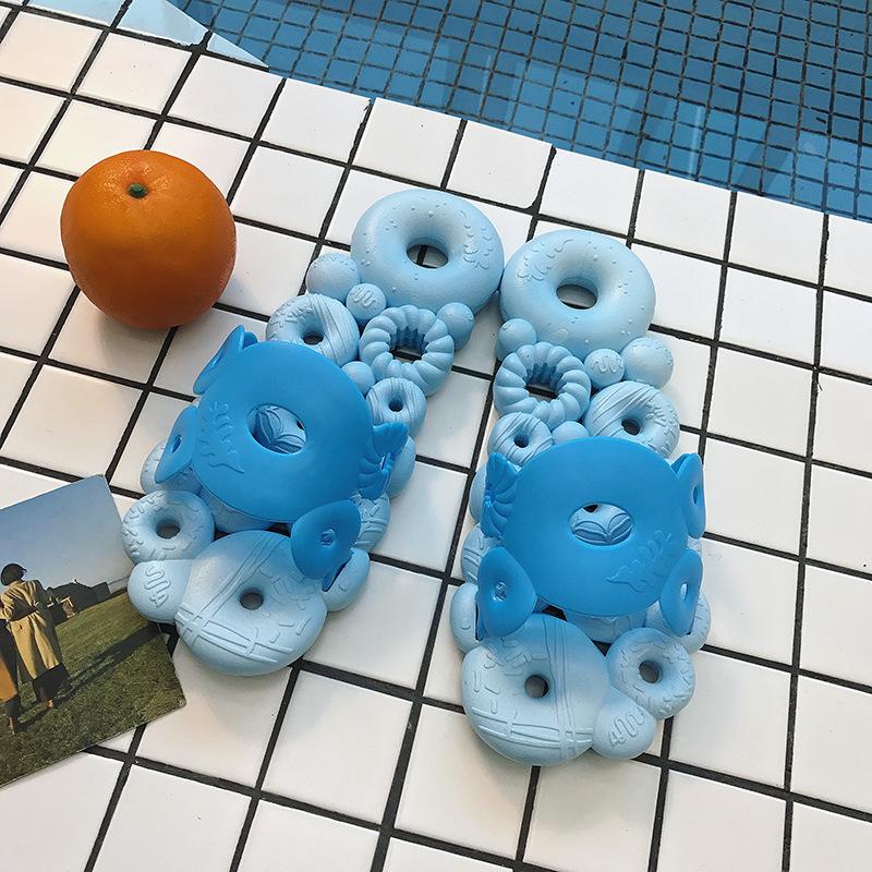 Sommer Strand Badezimmer Rutschfeste Hausschuhe Sommer Haus Innen Bad Schnell Trocknend Weich Mode Boden Sandalen Donut Hohl Durchlässige Hausschuhe Atmungsaktiv