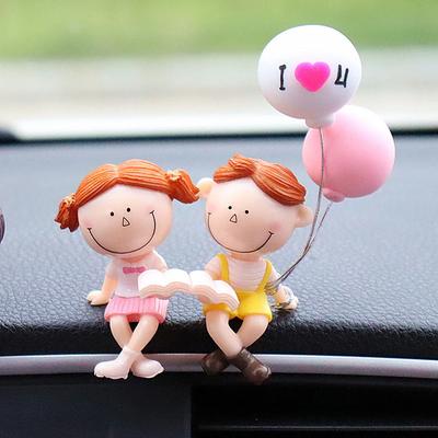 Car Cute Couples Ornament Model Kiss Balloon Figure Auto Interior Decoration Pink Dashboard Figurine Anime Car Accessories Gifts