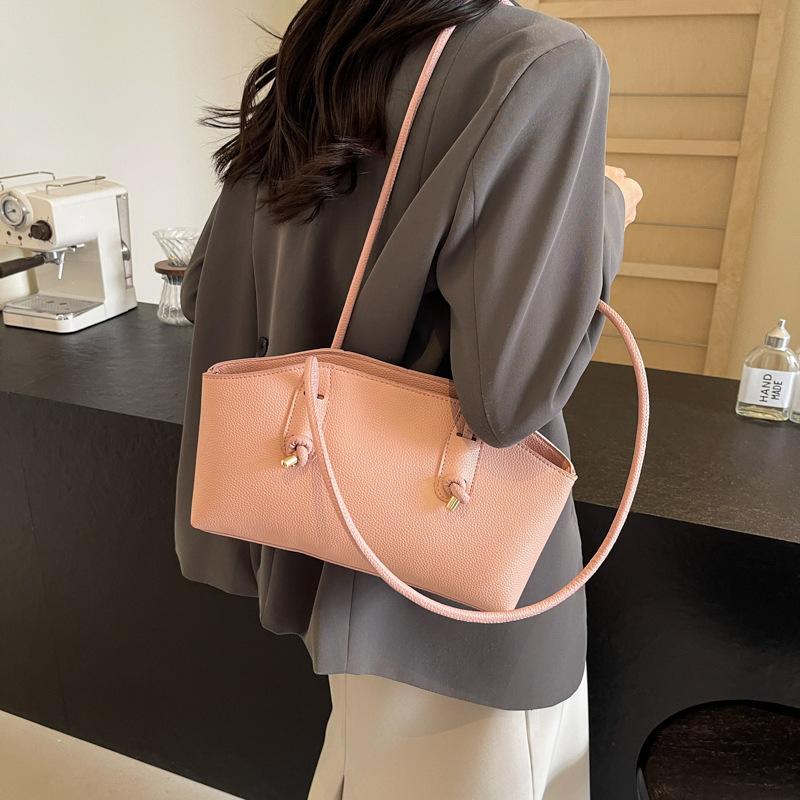 Fashionable and Beautiful Niche Design Underarm Bag Summer New Women's Bag Retro Handbag Simple Shoulder Bag Trendy