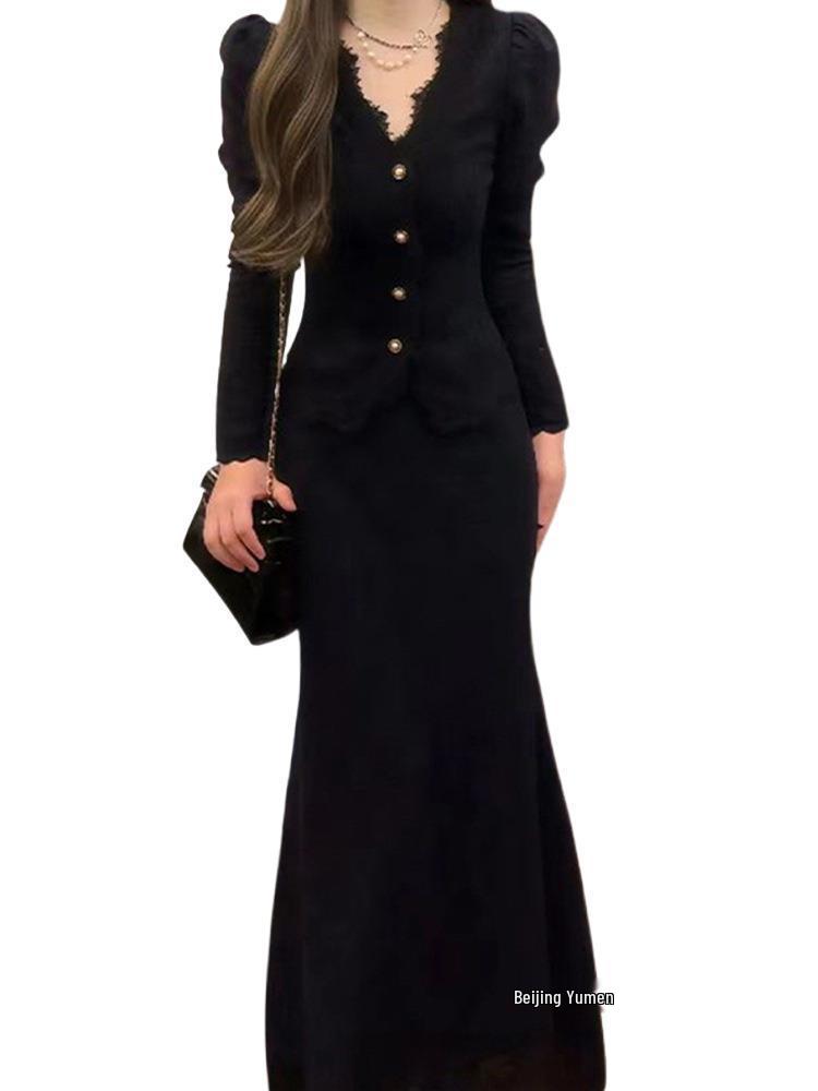 Women's Autumn 2025 French Black Knitted Dress - Small Size, Fragrance Style