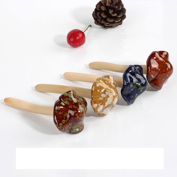 

4 Pieces/Set of Mushroom Decorative Ceramic Ornaments - Mushroom Statues, Handicrafts, Garden and Courtyard Decorations 4Pcs