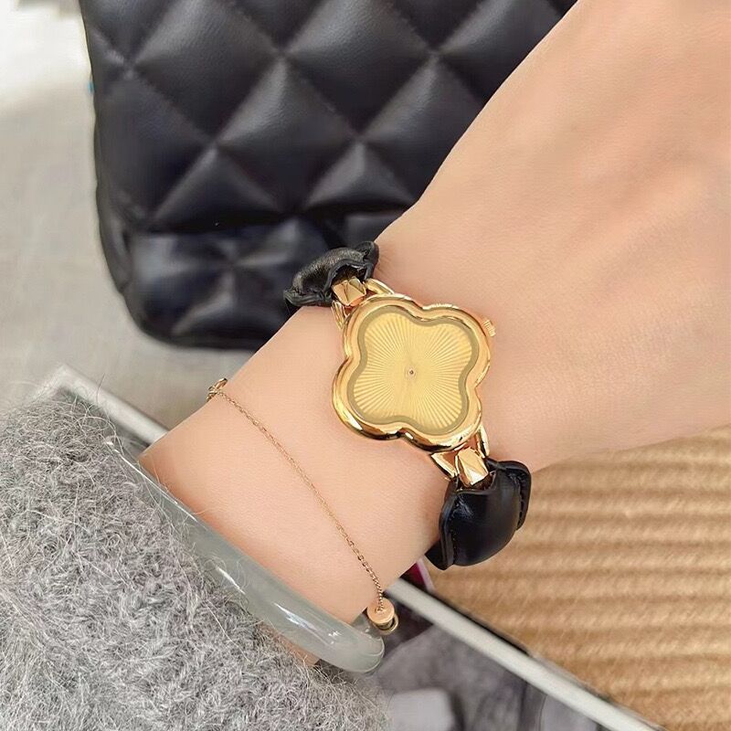 Lily There B Women's Gold/Gray Xiaoxiangfeng Belt Bracelet Watch Small Dial Retro Bracelet Watch