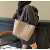Retro Tote Bag Women's New Fashionable Simple Large-capacity Armpit Bag Casual Versatile Commuter Shoulder Bag