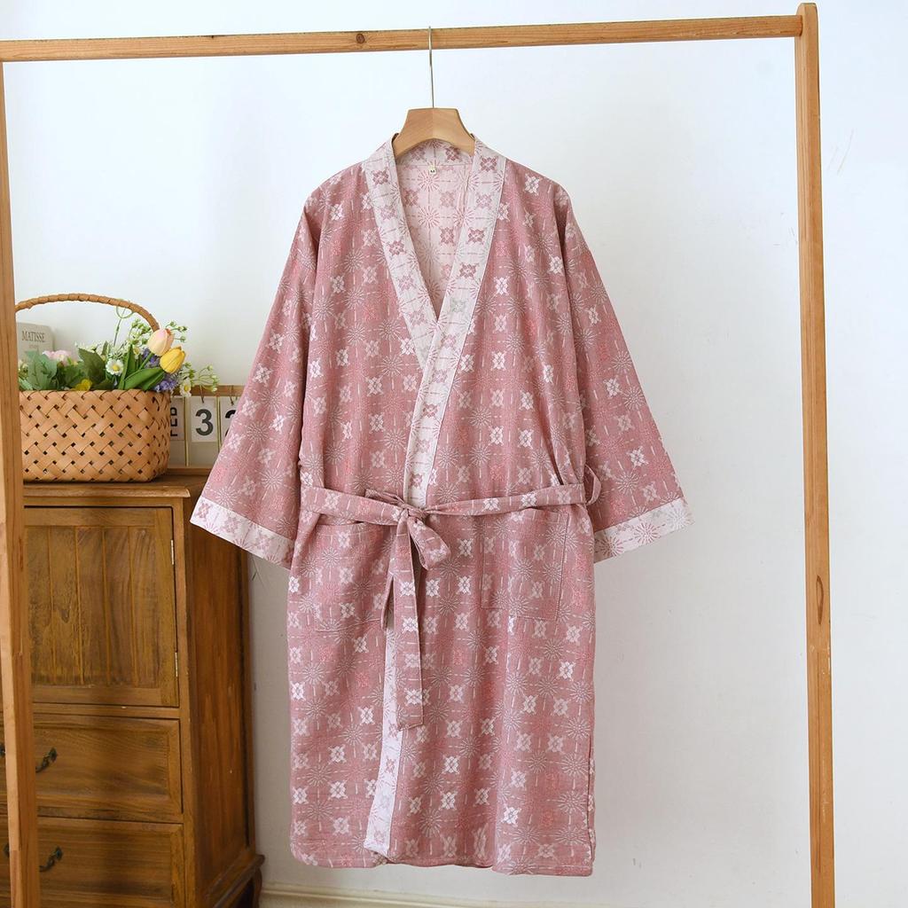 Women's Retro Jacquard Cotton Yukata: Lightweight Spring/Autumn Nightgown and Kimono-Style Pajamas.