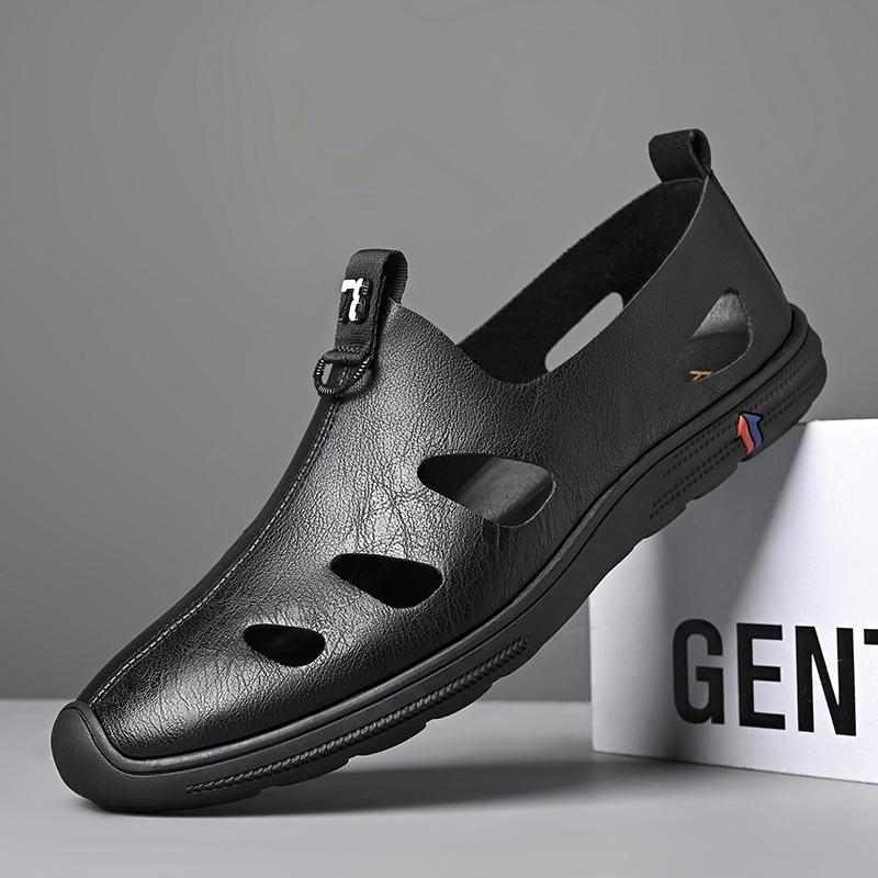 Fashion Solid Color Hallow Breathable Leather Sandals for Men Summer New Designer Casual Shoes Male Light Fashion Sandals Man
