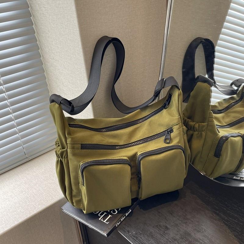 Nylon Messenger Bag For Women With Multiple Pockets And Urban Style
