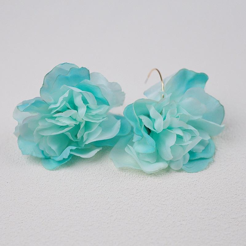 

Mint green big flower earrings small fresh summer vacation travel atmosphere handmade смарагдовий