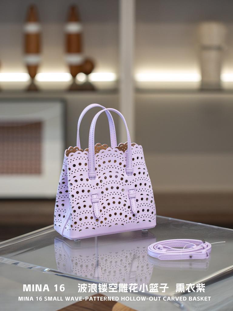 16 Small Folk Design New Style Floral Genuine Leather Portable Single Shoulder Crossbody Womens Bag Cowhide Decoration Bag