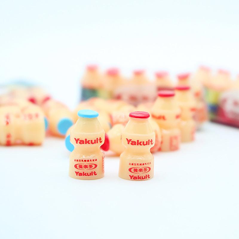 10 шт. кукольный домик миниатюрный имитация бутылки Yakult Sour напиток кукла кухня игрушки супермаркет круглосуточный магазин аксессуары своими руками