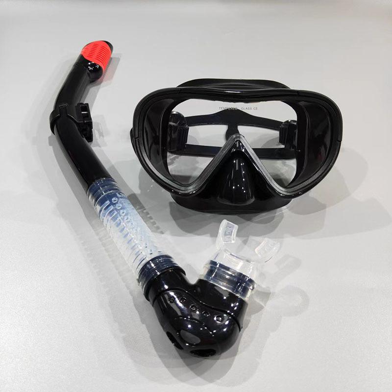 Professional diving goggles