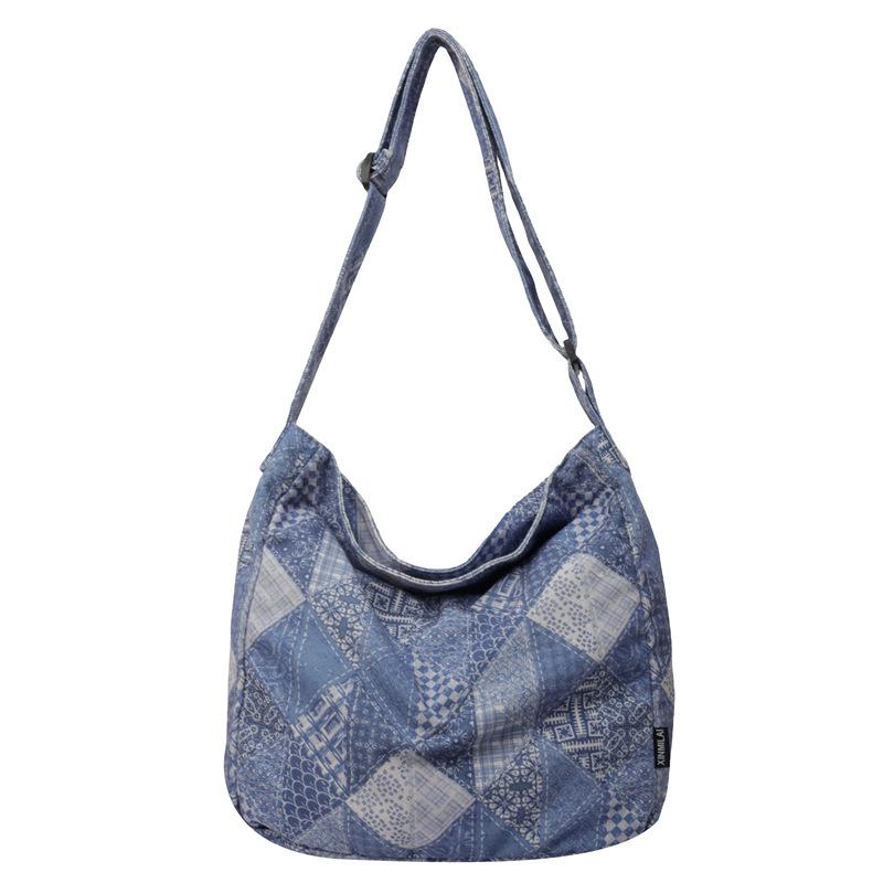 Женская большая вместительная пригородная сумка через плечо