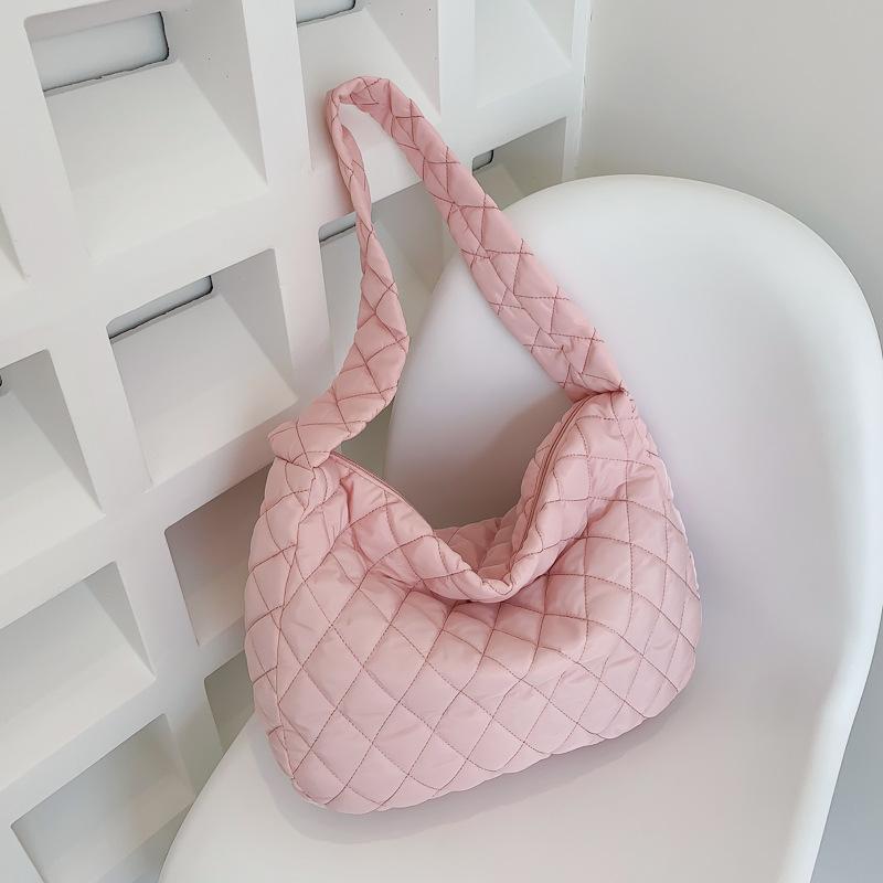 Women Large Capacity Quilted Tote Bag Winter Warm Lightweight Down Cott Padded Plaid Shoulder Bags Underarm Bags Puffy Handbag