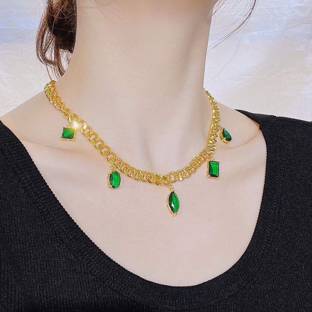 French Style Retro Jewelry Luxury Simulation Emerald Necklaces Gold Color Vintage Cuban Link Chain Necklace For Women