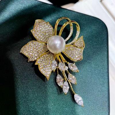 Fashion Rhinestone Flowers Imitation Pearl Brooches For Women Clothing Coat Jewelry Accessries Gifts