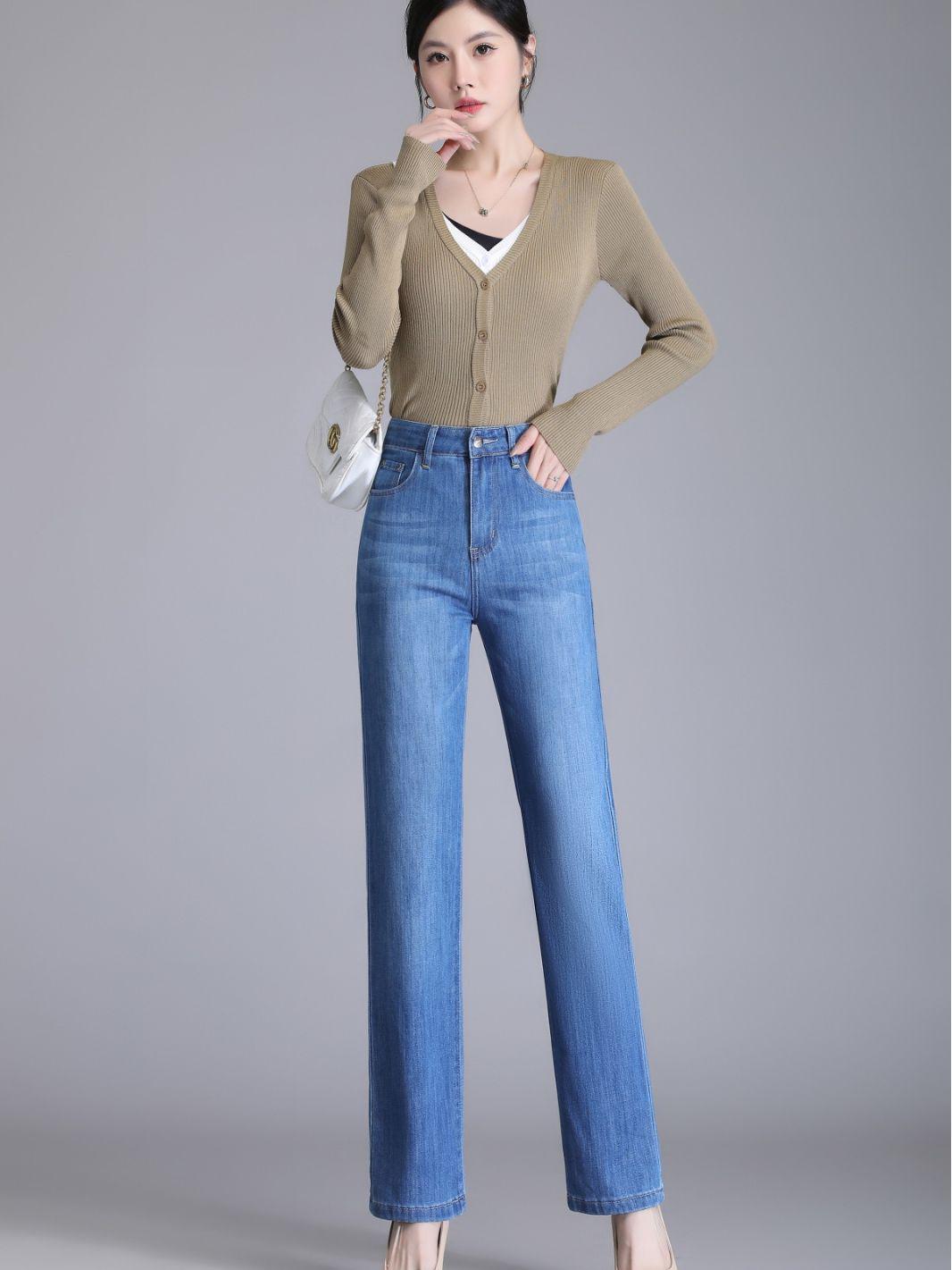 

2024 New High-Waisted Versatile Slimming Straight & Wide Leg Faded Jeans for Women Size 28 светло-синий