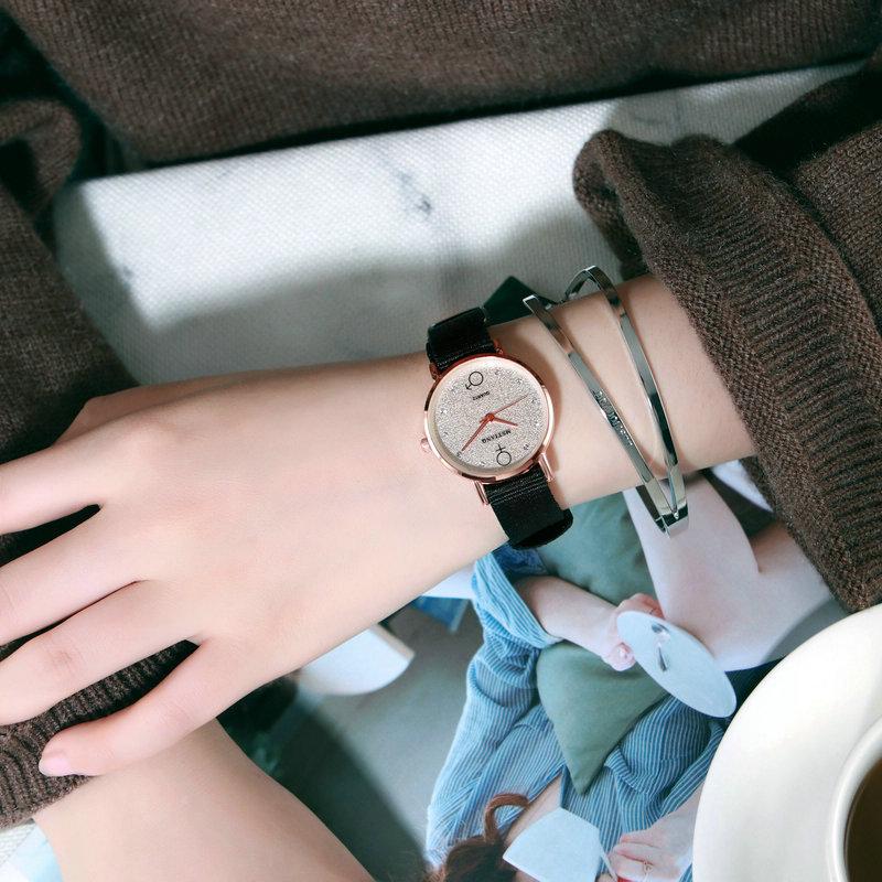Temperament Small Canvas Strap Girls' Watches Cute Junior High School Girls Simple Retro Style Casual Watches
