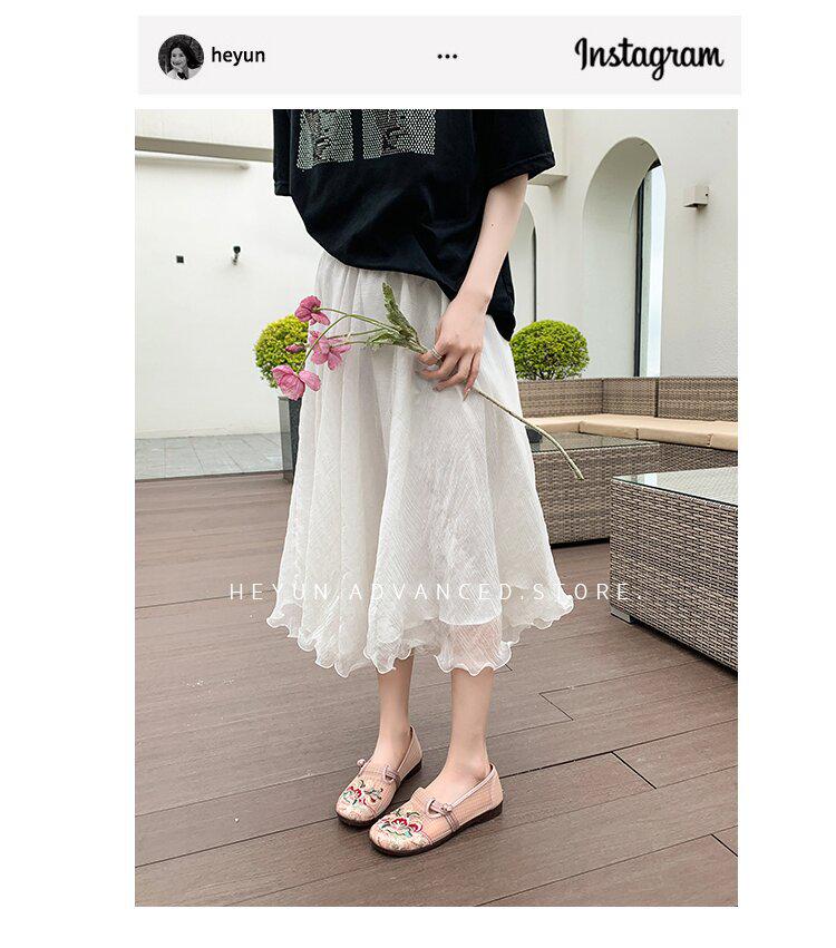 Women's Embroidered Slip-on Mesh Breathable Shoes with Soft Sole