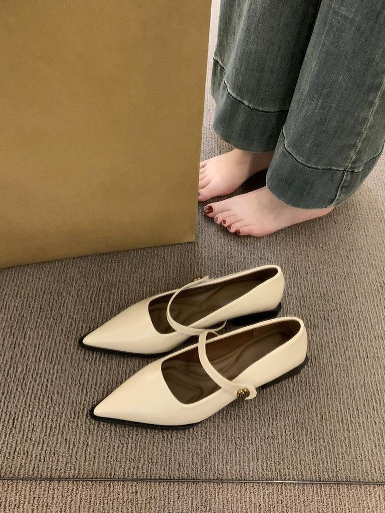Retro pointed head shallow mouth single shoes women's spring and autumn new fashion small leather shoes thick heel temperament Mary Jane shoes