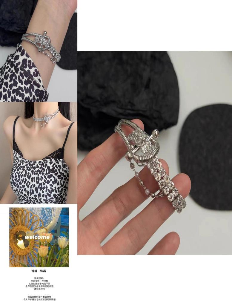 Chic Titanium Steel Bracelet For Women Sparkling Geometric Design Jewelry