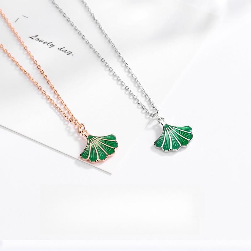 Apricot Leaf Small Skirt Necklace Korean Version Fashionable Simple Light Luxury Niche Collarbone Chain Pendant Accessories