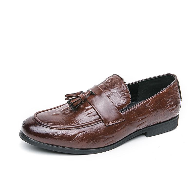 Men's Plus Size Crocodile Pattern Slip-on Loafers - Trendy Casual Leather Shoes