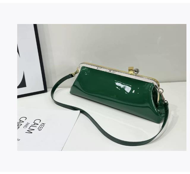 Women's Luxury Top Handle Underarm Bag  Fashionable Designer Shoulder Handbags Crossbody Bag Evening Clutch